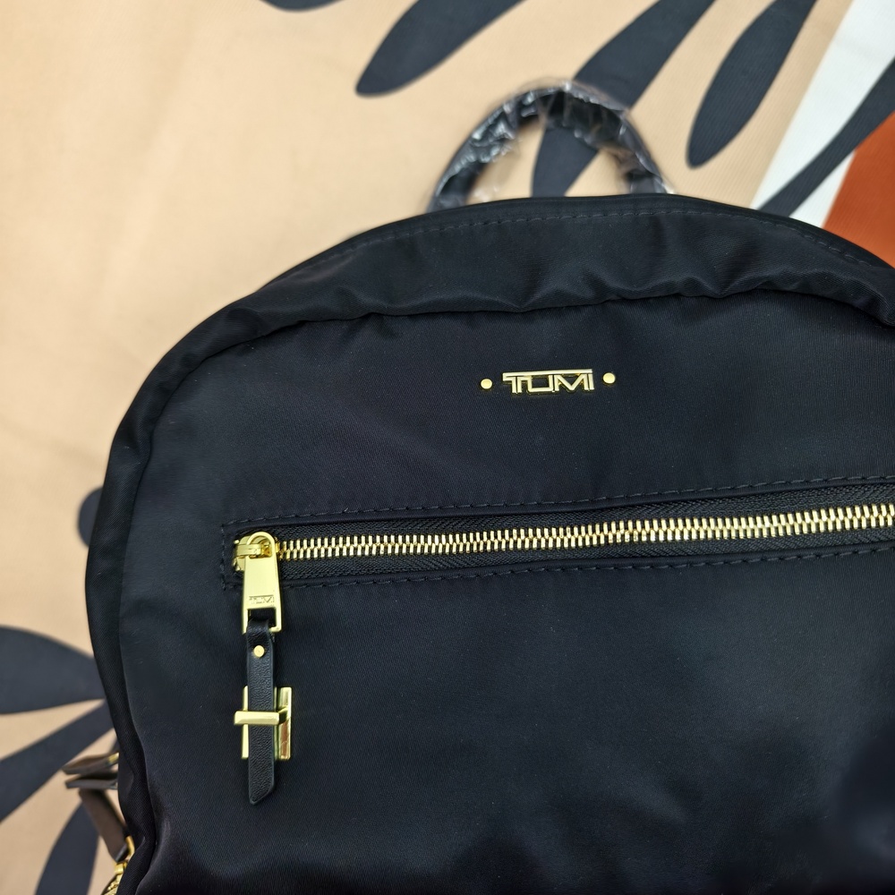 🍒Tumi Voyageur Nylon Backpack | Women's Commuter Bag - Picture 3 of 4